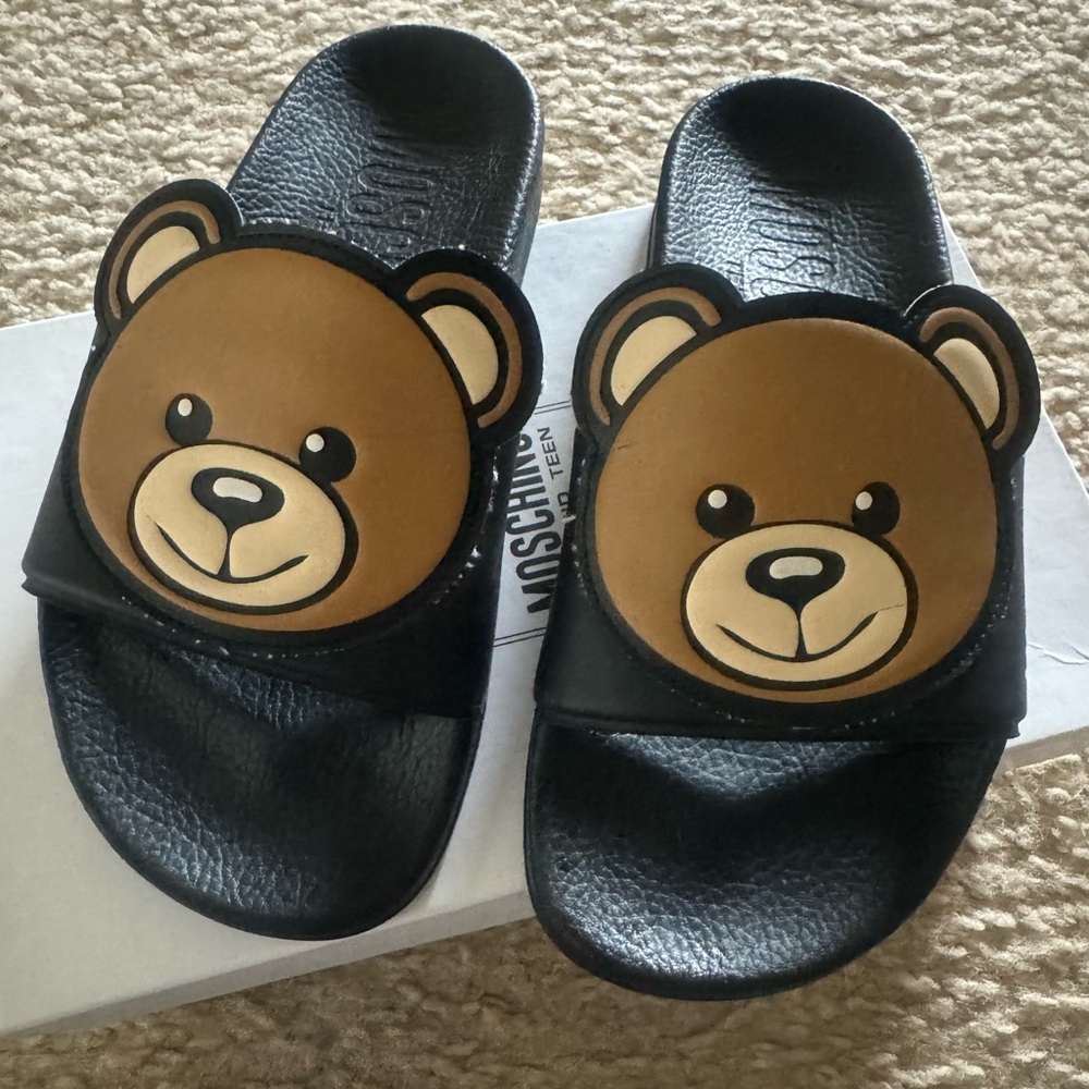 Kids Moschino head slides! Like new !